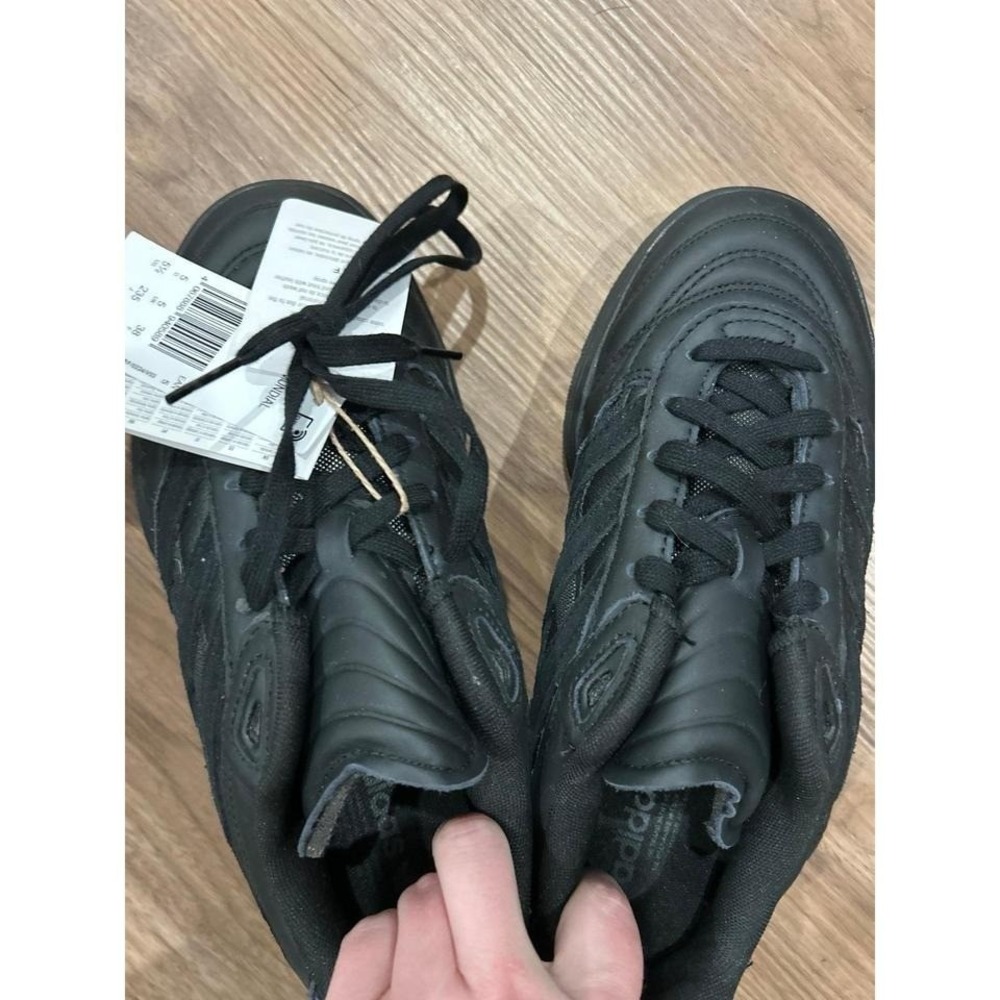 Adidas NEW Mundial Black Sneakers 5.5 - Picture 7 of 8
